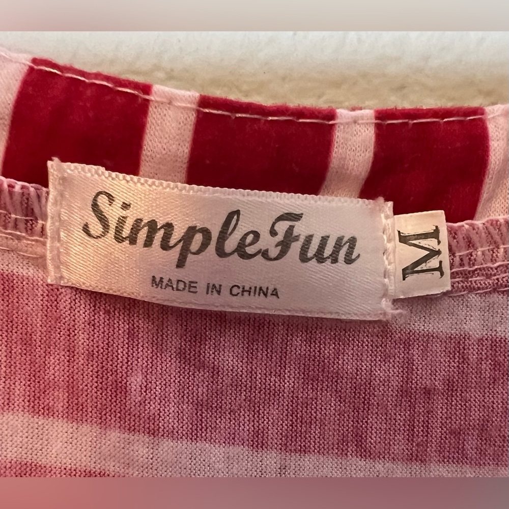Like NEW: Simplefun Red and White Short Sleeve Zipper Top! Size Medium. - Picture 7 of 10